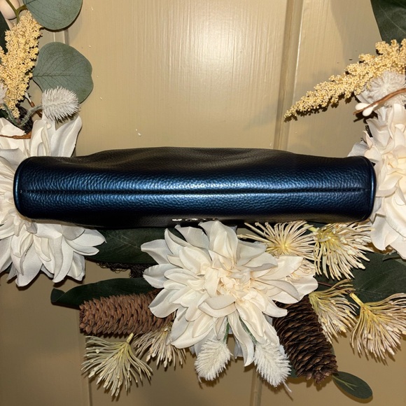 Coach Carrie Blue metallic Pebbled Leather
Chain Crossbody Shoulder Bag - Picture 3 of 12